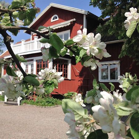 Kroksta Gard Bälinge Buitenkant foto