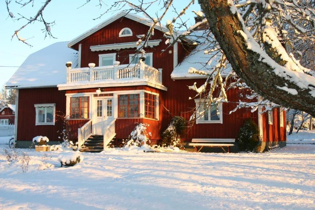 Kroksta Gard Bälinge Buitenkant foto
